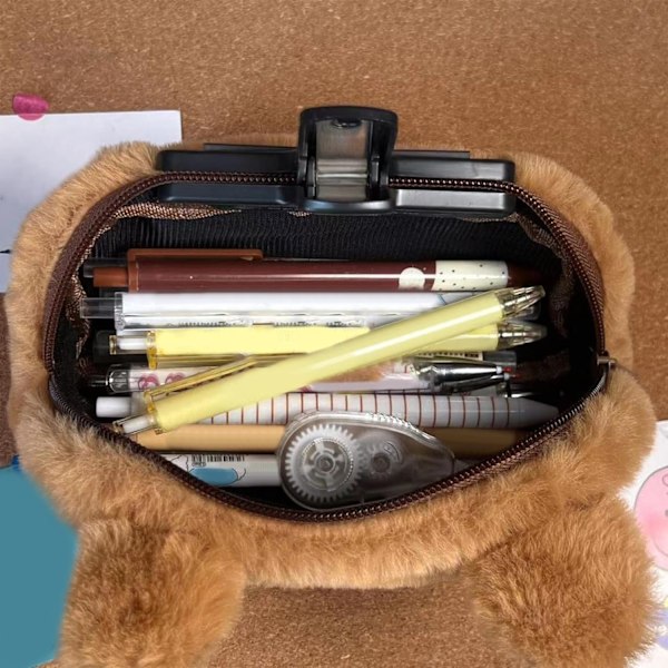 Plysch Pennfodral, Djur Pennfodral, Capybara Pennfodral Söt Skolmaterialväska, Liten Fluffig Väska med Dragkedja Pennfodral Organizer