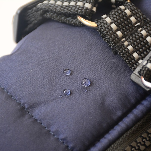 Varm Vandtæt Jakke med Sele til Hund Vinter Behagelig Bomuldsbeklædning Polstret Vest til Små og Mellemstore Hunde Sort Black XL