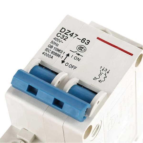Miniatyr 2P 32A 400V automatsikring for lysdistribusjonssystem