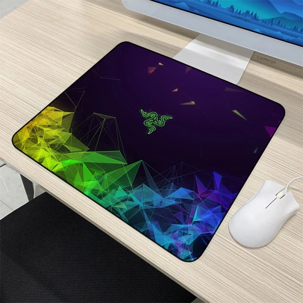 Litet Kawaii Razer PC Gamer Cabinet CSGO Musmatta Anime Mat Speltillbehör Tangentbord Musmatta Tapis De Souris XL Skrivbordsmatta Razer-04 18x22cm