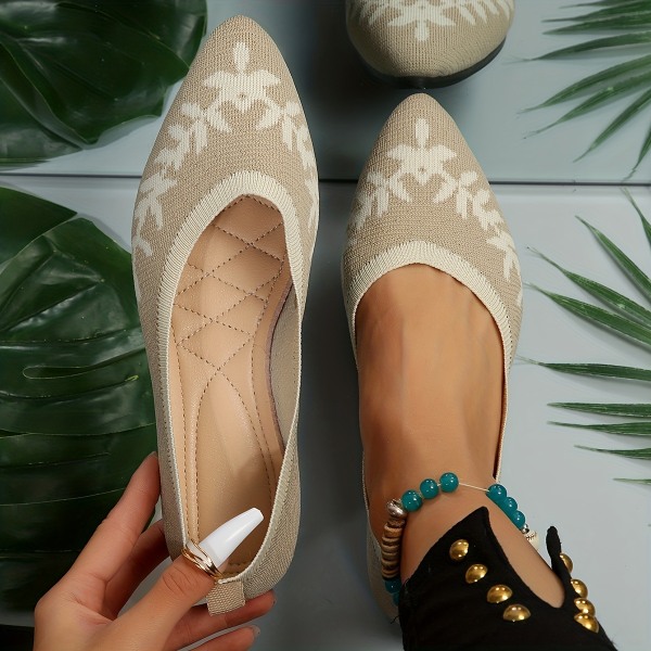 Platta skor med bladmönster för kvinnor, stickade slip-on-skor med spetsad tå, bekväma andningsbara balettskor Beige White CN240(EU38)