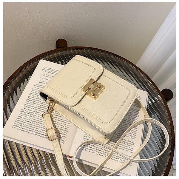Detta Års Populära Väska 2022 Ny Trendy Väska Kvinnors Avancerade Textur Crossbody Telefon Väska Moderiktig All-Match Liten Kvadratpåse Väskan Black