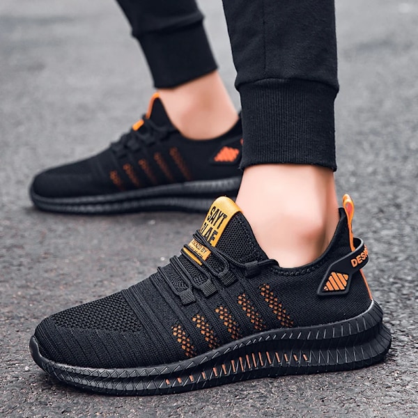 Andningsbara Mäns Casual Sneakers Lättvikt Utomhus Män Sneakers Anti-Slip Flexibla Man Running Skor Komfortan Tennis 2024. Black Yellow 39