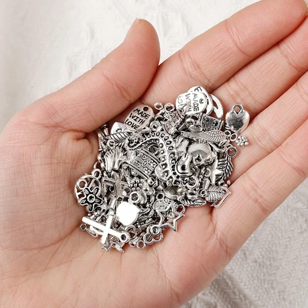 100/200Pcs Tibetansk Silver Blandad Hängande Djur Charms Pärlor För Smycken Göra Armband Örhängen Halslan Diy Hantverks Charms 100pcs mixed