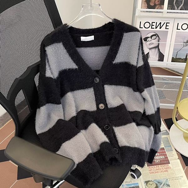 Minkki Turkki Raidallinen Paita Hame Miehille Ja Naisille Kevät Ja Syksy Korealainen Tyyli Loose Ja Lazy Tyyli V-Kaula Cardigan Trendikäs Syksy Ja Talvi Uusi Black And Gray L