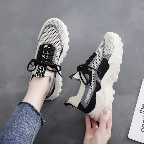 2024 Nye Fluga Vævning Mesh Casual Åndelige Sneakers Koreansk Stil Tyk-Solet Daddy Sko Mesh Røde Sko Let Løb Sko C 36