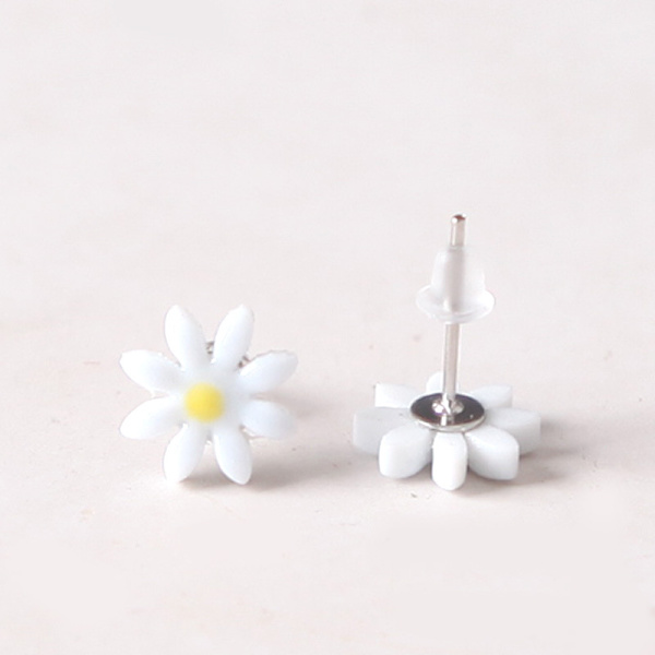 Grøn sang små Daisy keramiske små friske Daisy øreringe japanske koreanske temperament kvinders øreringe kreativ håndlavet e smykker White