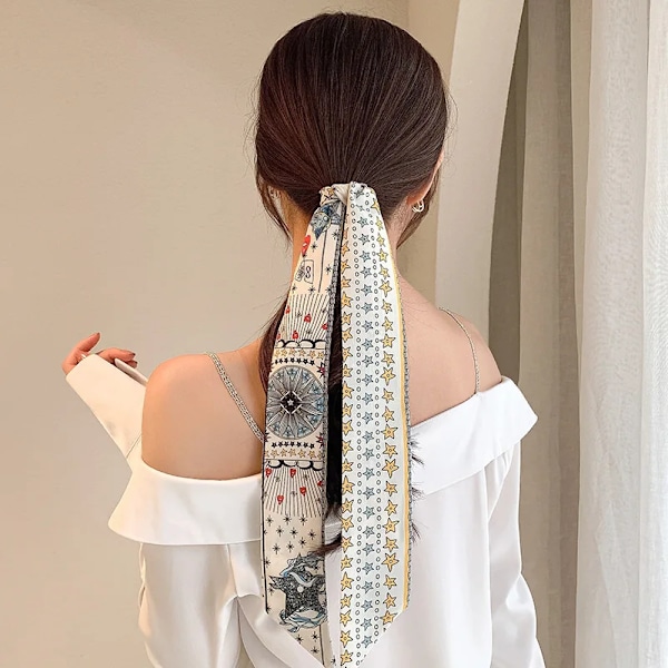 2023 Ny Fashion Silk Scarf Hårband Lång Ribbon Bow Koreanska Tryckning Brev Hår Scarf Kvinnor Ponytail Hållare Hår Aca Tillverkningar 9