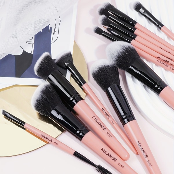 Professionell 12 st Makeup Brush Set Premium Synthetic Kabuki Foundation Blending Face Powder Blush Concealers Ögonskuggor Borstar För Makeup Nybörjare MAG51367FH+51434MH
