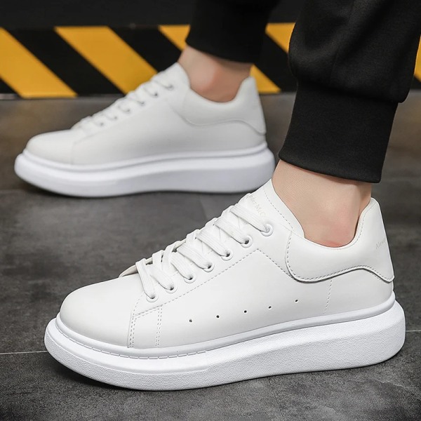 Ny PU Populär lågtopp tjock sula Pars små vita skor för herrskor Casual sneakers Chaussure Homme Zapatillas Hombre J10 T01 BLACK 42