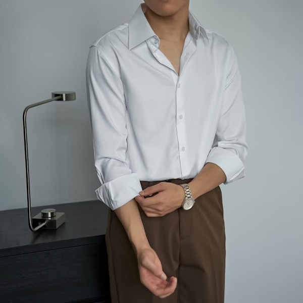 Miesten rento paita korealainen versio tyylikkäästä trendistä Business Casual Professional paita nuorille Slim Fit silitysvapaa paita miehille kevääseen ja syksyyn. Wine Red M