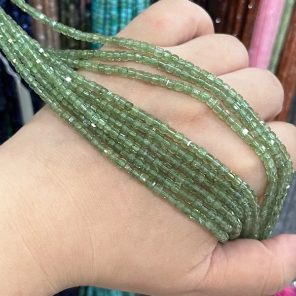 Natural Mineral Green Fluorit Lös Pärlor 3Mm Diy Halvfärdig Halsband Armband Pärlor Grossist Smycken Tillbehör Tillbehör Övriga Åtgärder Green apatite 3mm cube candy length 38cm