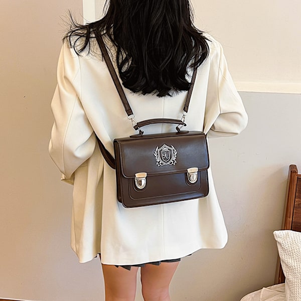 2024 Nya Japanska Jk Uniform Väska Bärbar Messenger Väska Retro Ryggsäck Enkel Axel Enkel Korskroppsväska Trendig Pink