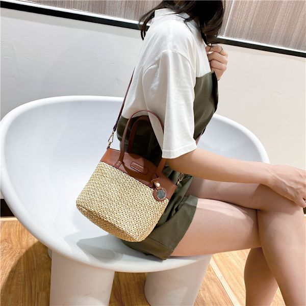 Mode Halm Bag 2020 Ny Casual Women Väska Axel Väska Bärbar Strand Bag Bucket Väska Shengshi Mode Large
