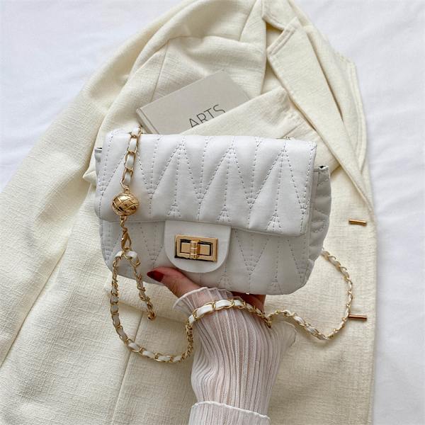 Vår 2024 Ny Mode Enkel Axel Väska Enkel Western Style Axel Väska Liten Kvadrat Väska Kedja Trendy Crossbody Väska Axer Väskan Yellow