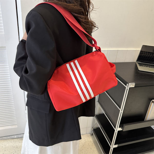 Textured Crossbody Väska Kvinnor 2023 Sommaren Ny Västra Style Axel Väska Cross-Body Oxford Tyg Mode Färg Kontrast Tote Väskan Red