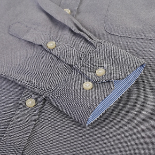 Herrmode långärmad massiv Oxford-skjorta Single Patch Ficka Enkel design Casual Standard-fit Button-down krage skjortor 1006-18 40