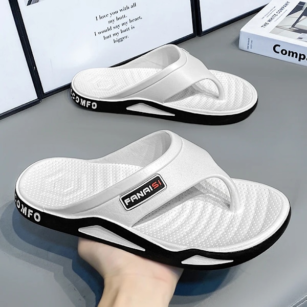 Sommaren Män Flip-Flops Sport Outdoor Mode & Trend Bekväma Beach Sandaler Män Casual Sko Hus Flip Flops Hemskor WHITE 42-43