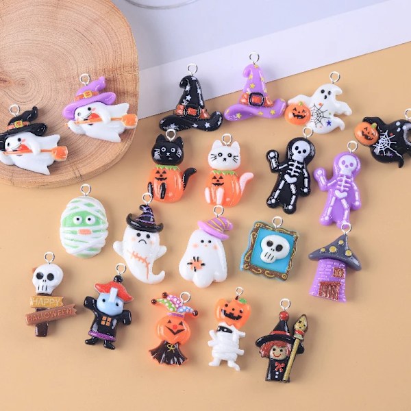 10 stk. Europæiske Halloween-charms i harpiks - Kawaii-græskar, spøgelser, skeletter, katte - Tilbehør til gør-det-selv-øreringe og smykker - C467 house