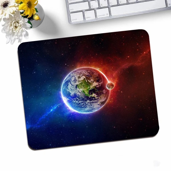 Galaxy Small Gaming Mouse Pad Skrivbordsmatta Gummimatta halkfri Anime Musmatta Datortillbehör Skrivbordsskydd Kawaii Cute Keyboard Pads jw0003863 25x29cm