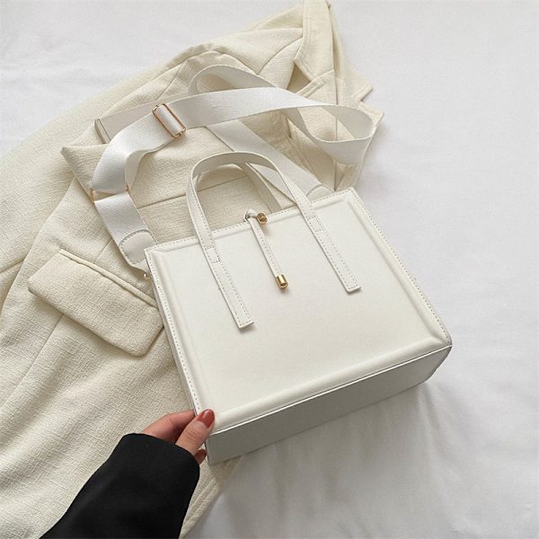 Urban Yksinkertainen Olkalaukku Naisten Laukku Virkistävä Tyylikäs Elegantti Olkalaukku Western Style Persoonallisuus Suuri Kapasiteetti Kosteuspussin White