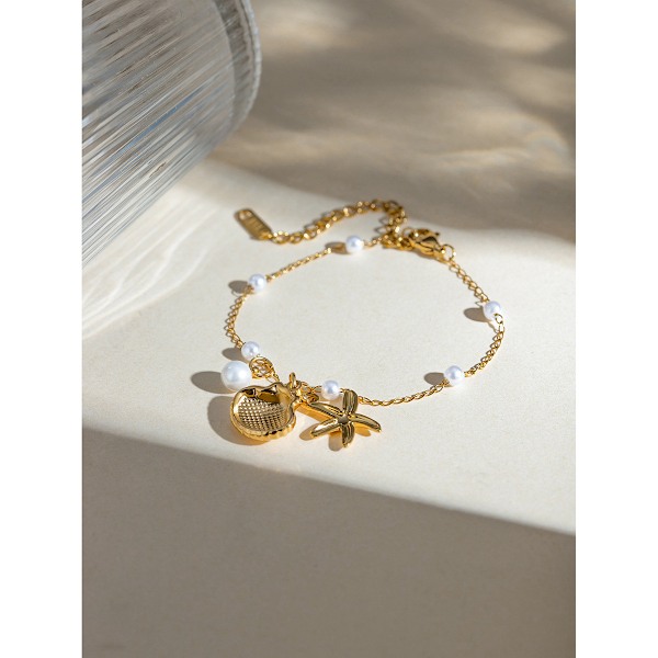 Europa Och Amerika Cross Border Ins Style Sommar Ny 18K Guld Rostfritt Stål Pärla Kedja Skal Sjöstjärna Hängsmycke Armband Prydnad Kvinnor Shell Gold Bracelet