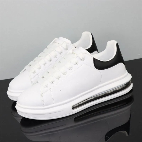 Mode klassiska små vita skor män casual par sport tennisskor dam all-match luftkudde små vita skor 2 35