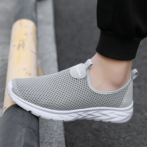 Yrzl Sneakers Mænd Sommer Casual Sko Mænd Mesh Åndbar Udendørs Icke Slip Sport Sko Slip På Loafers Til Mænd Piu Størrelse 39-46 Black white 43