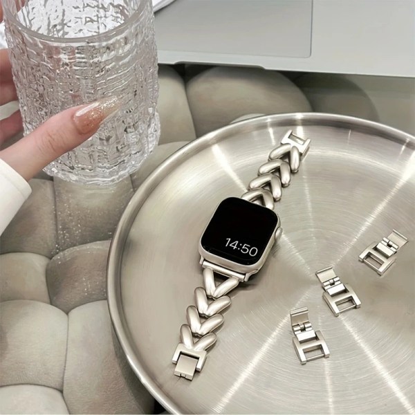 Lyx Kärlek Hjärta Metallrem För Apple Watch Band Ultra 44mm 45mm 41mm 40mm 49 Damarmband För iWatch Series 9 8 7 6 SE 5 3 Black 42mm 44mm 45mm 49mm