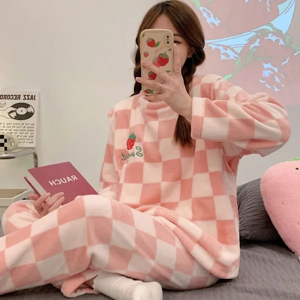 Korealainen tyyli naisille Flanelli fleece-vuorattu paksu untuva pyjamasetti syksyyn talveen Pink grid Strawberry suit XXL [125-145/kg]]