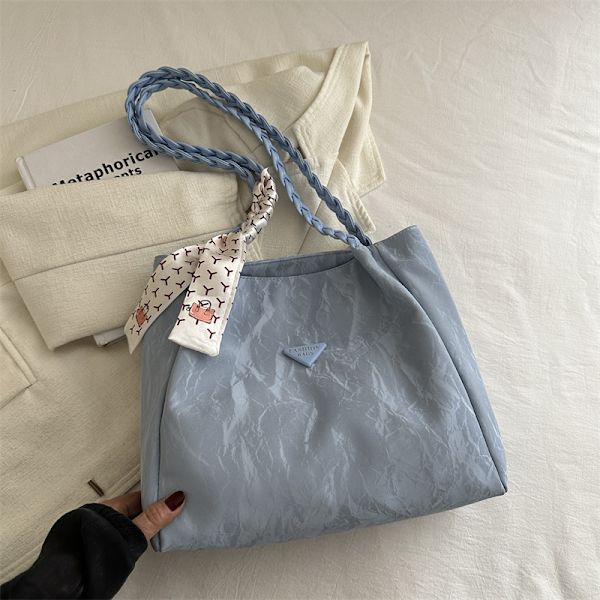 Western Style Ribbon Tie Stofpose Dame 2024 Ny Stor Kapacitet Western Style Trendy Skuldertaske Koreansk Stil Pendling Stor Taske Blue