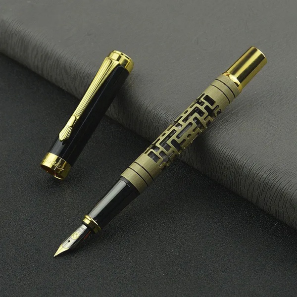 Retro reservoarpenna i metall Utbytbar bläck Elegant gåva för att skriva brevpapper Kontors skolmaterial Gold-07mm