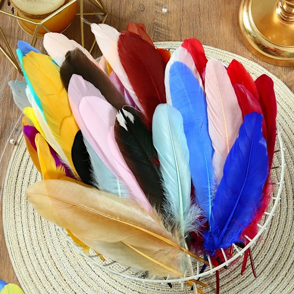 15-20cm Naturliga Gässvansfjädrar DIY Färg Fladdrande Plym Scen Bröllop Dekoration Flytande Plumas Stänk Ballon Bright red