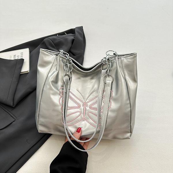 Stor Kapacitet Underarm Väska För Kvinnor Nya 2024 Mode Hand Väska Western Style Butterfly Klass Pendlare Tote Kvinna Black