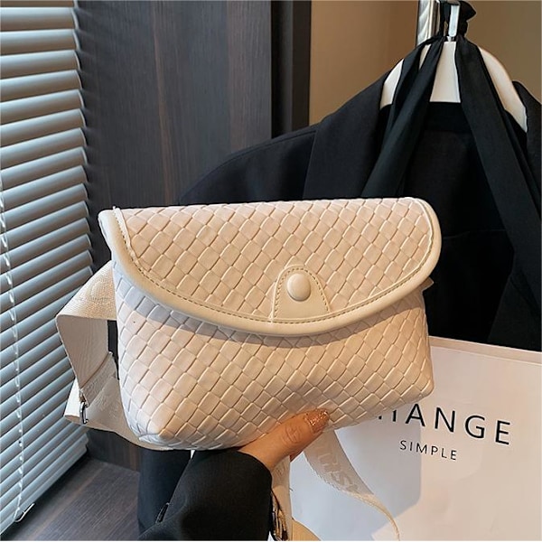 Korean Version Of Advanced Sense Woven Bag Female 2024 Summer New Simple All-Match Small Square Bag Explosion Super Fire Crossbody Bag All-Match Black