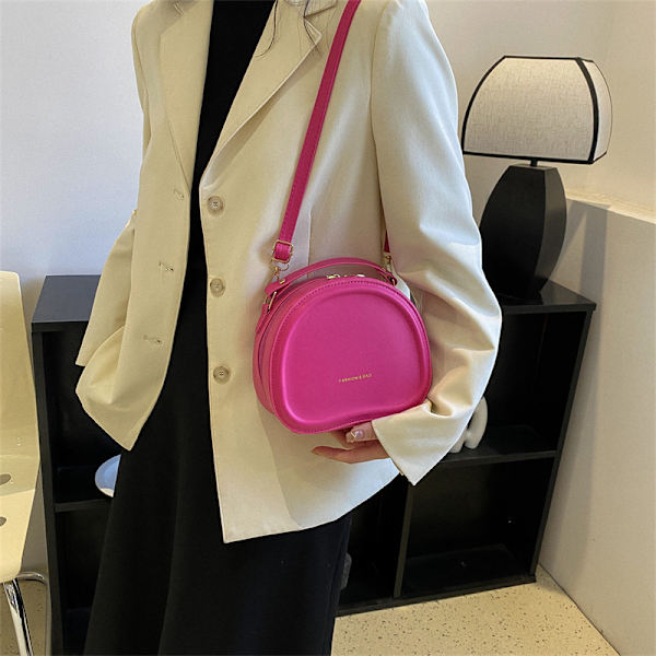 Trendiga Väskor Dampåse Ny 2023 Retro Bärbar Fast Färg Liten Runda Väska Mångsidig Textur Niche Axelpås Rose Pink