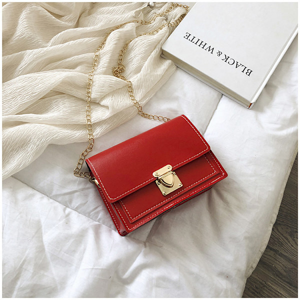 Ins sommar ny liten väska dammode koreansk stil 2022 ny tapplås mångsidig kedja crossbody liten fyrkantig väska Red