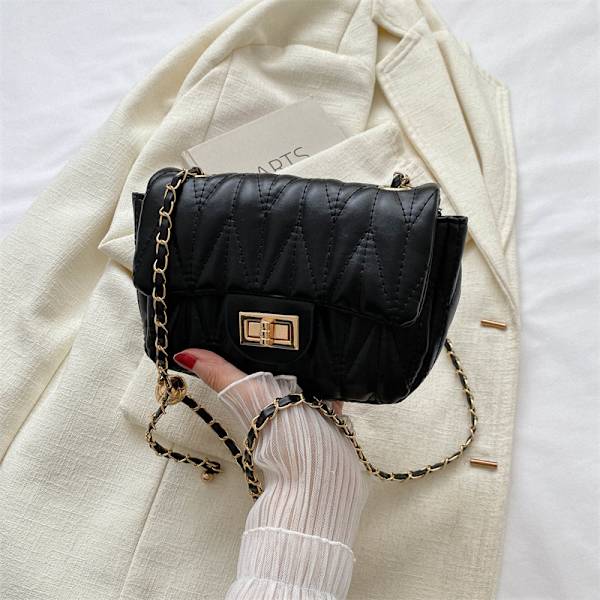 Vår 2024 Ny Mode Enkel Axel Väska Enkel Western Style Axel Väska Liten Kvadrat Väska Kedja Trendy Crossbody Väska Axer Väskan Yellow