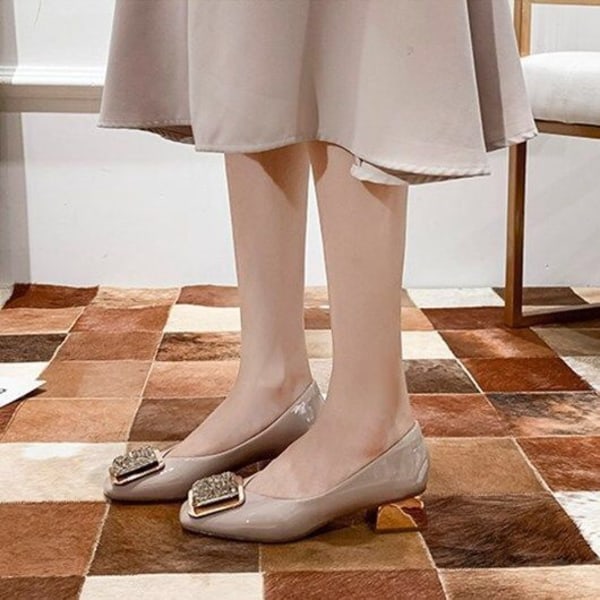 Høje hæle Chunky Platform Enkle Lagersko Kvinder 2024 Tidligt Forår Ny Stil Komfortable Lady Style Mary Jane Sko Skum Mund All-Match Festersko Creamy-White 38