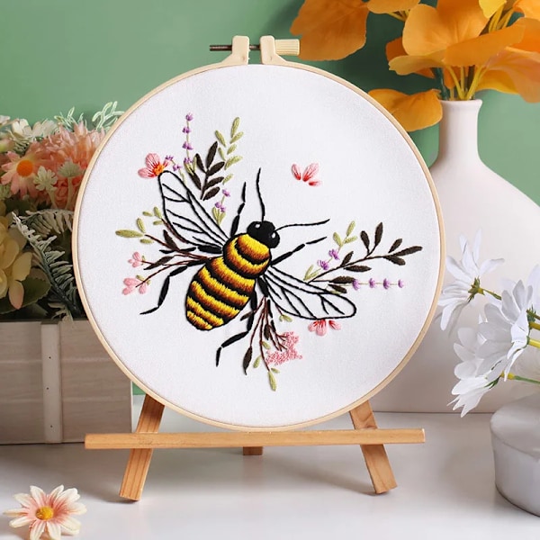 Bee Broderi Kit För Nybörjare Vuxna Kors Styng Kits Handbroderi Med Djurmönster Och Instruktioner Diy Kits C4 with 20cm hoop