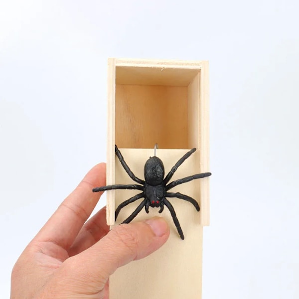 Spindelskämtlåda Trä Rolig Överraskning Glad Låda Skämt Praktiskt Skämt Scare Toys Nyhet Halloween Presenter till Vänner YJ66001 9x6cm