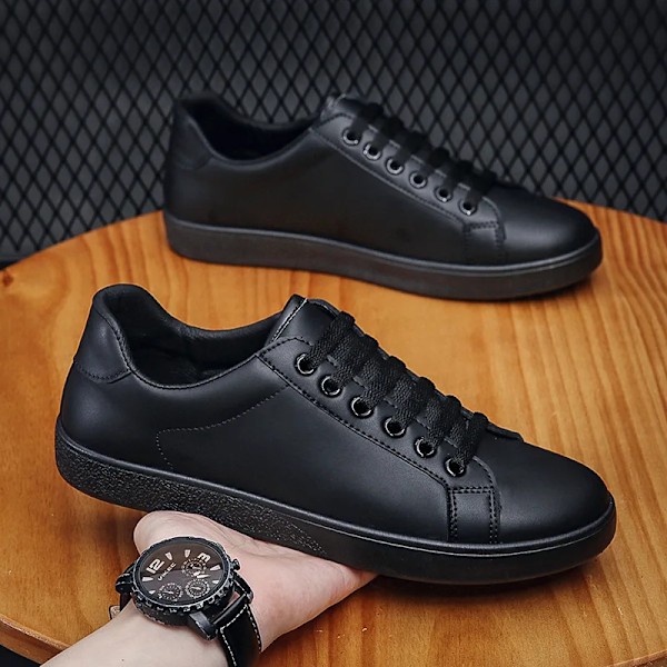 Herre Koreansk Stil Hvide Sko Efterår Ny Mode Casual Sneakers Trend Skridsikre Letvægts Komfort Flats Masculinos Black white 43