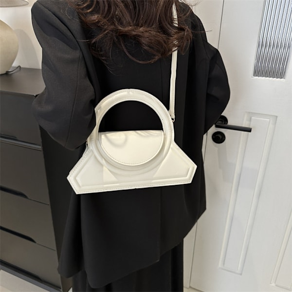 Solid Färg Trendy Design Personaliserad Handväska Kvinna 2024 Ny Vinter Fashionable Retro Enkel Axelpåsa Black
