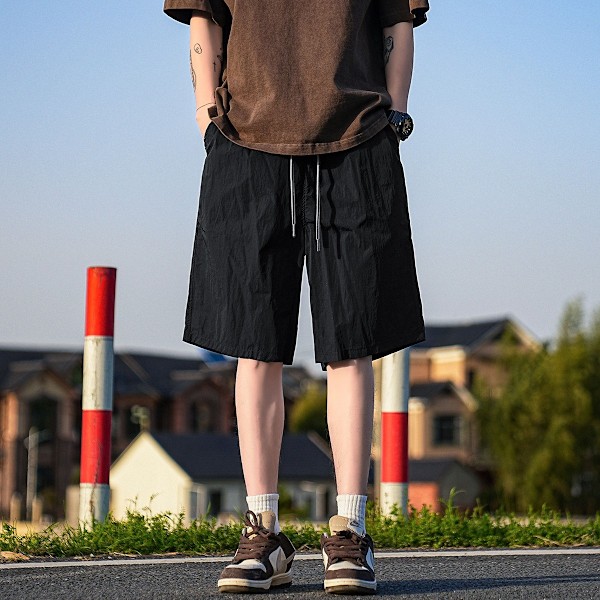 2024 Nya Cool Snabbtorkande Shorts Mäns Sommar Lättviktiga Japanska Pojkar Lös Fritid Sport Shorts Black L