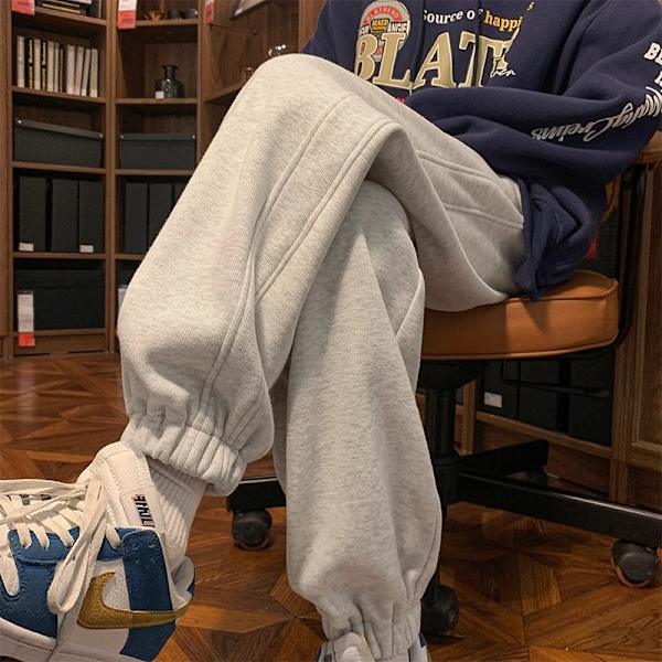 Amerikansk Fritid Tappered Sweatbyxor Mäns Fleece Tjockad Lös Höst Och Vinter Mode Brand Grå Sportbyxor Våren Och Vintern Höst Nytt Grey XL