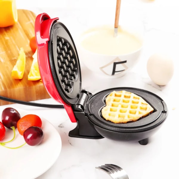 Elektrisk våffelmaskin Bärbar Hem Frukostmaskin Våffelmaskin Frukost Kärlek Hjärtformad våffelmaskin Matlagningsapparat EU Plug