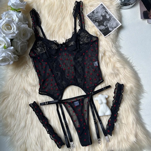 Lovermore Seksikäs Alusvaatesetti Romanttinen Sydänpitsi Rypytetty Kauniit Alusvaatteet Fancy Exotic Set Valentine Polka Do. T Intiimi black S