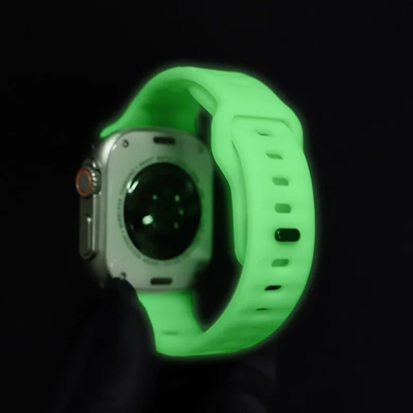 Silikonrem för Apple Watch Band 9 8 7 41 mm 45 mm ultra 2 49 mm 44 mm 40 mm 38 42 mm Correa armband för Iwatch Series 6 SE 5 4 Pine Green