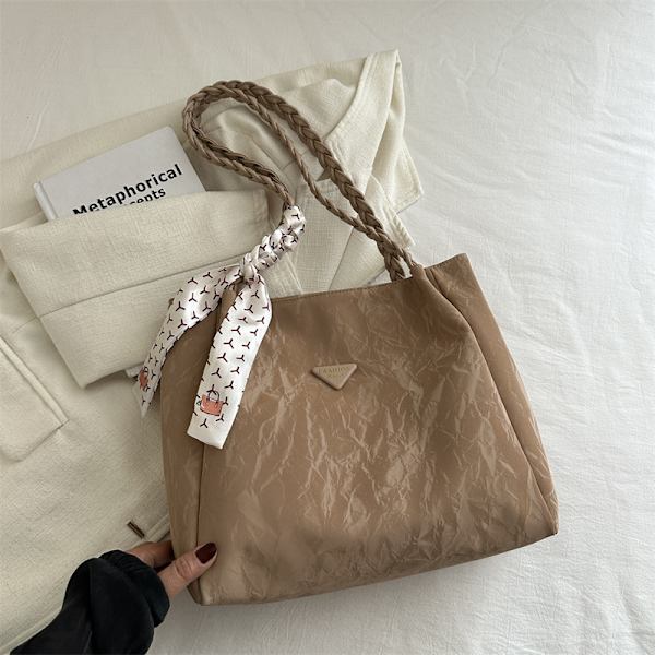 Western Style Ribbon Tie Stofpose Dame 2024 Ny Stor Kapacitet Western Style Trendy Skuldertaske Koreansk Stil Pendling Stor Taske Blue