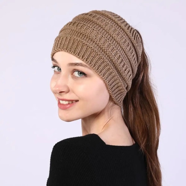 Nya kvinnor Höst Vinter Hästsvans Beanie Hat Enfärgad Lady Stretch Stickad Virkad Beanies Hat Cap för kvinnor Black One Size